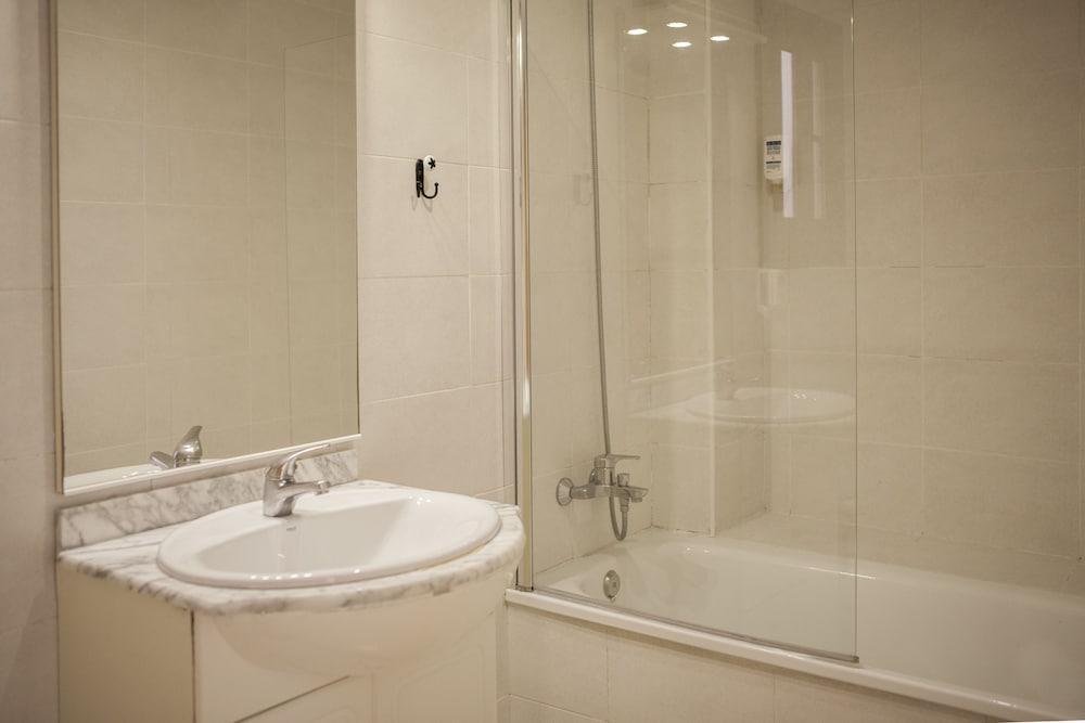 Las Ramblas Pasaje Bacardi Apartments Βαρκελώνη Εξωτερικό φωτογραφία