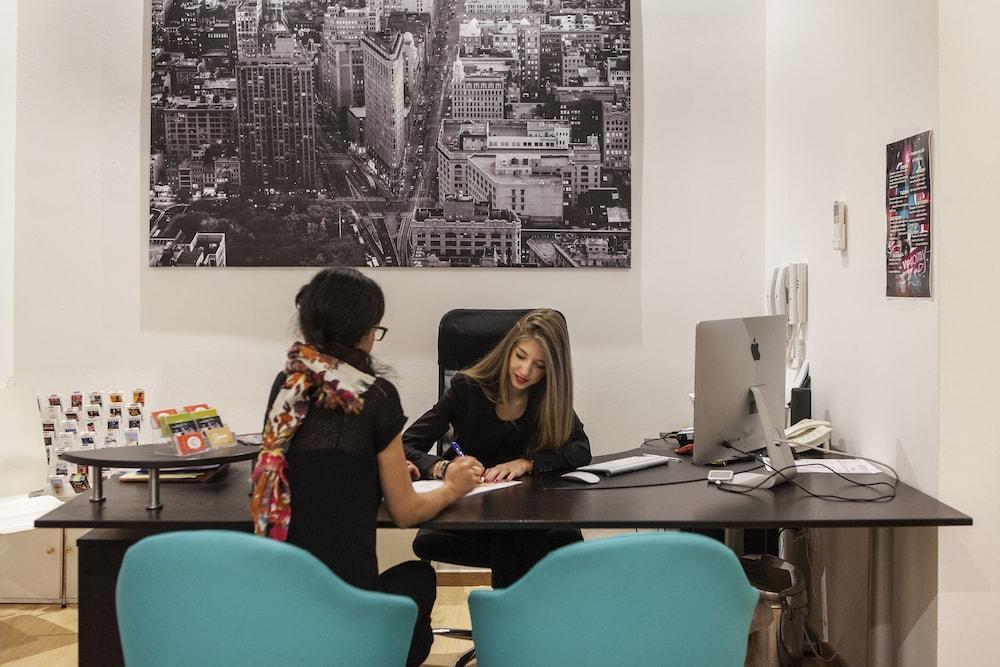 Las Ramblas Pasaje Bacardi Apartments Βαρκελώνη Εξωτερικό φωτογραφία